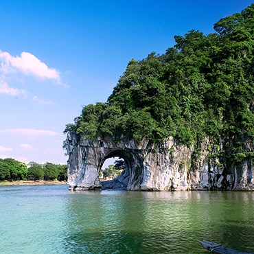 Guilin-Package-Tour-Elephant-Trunk-Hill